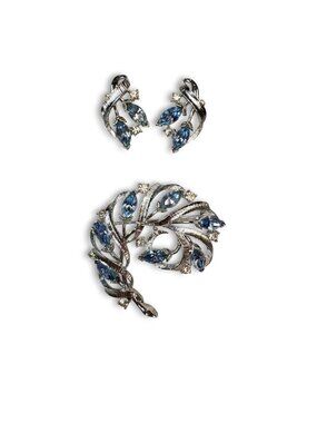 Lisner Blue Rhinestone Floral Brooch Earrings Set Silver Tone Mid Century